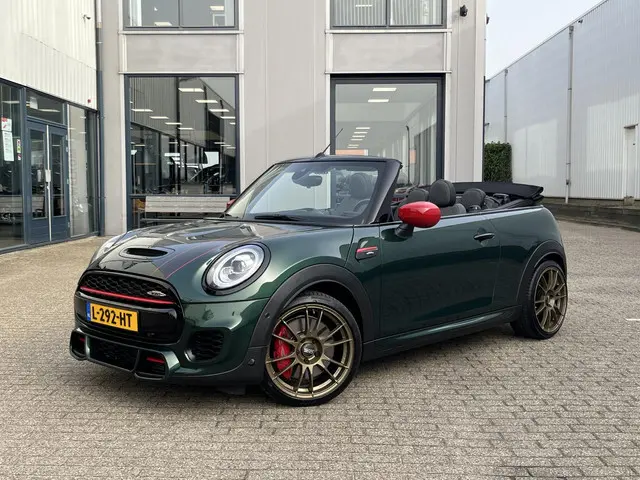 MINI Cooper Cabrio 3