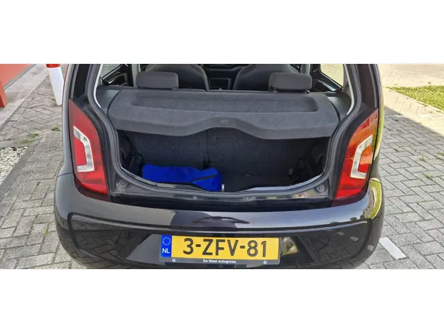 Volkswagen up! 1.0 move up! BlueM. 2015 Benzine 13