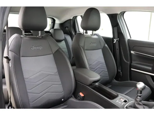 Jeep Avenger 1.2 Altitude 2024 Benzine 7