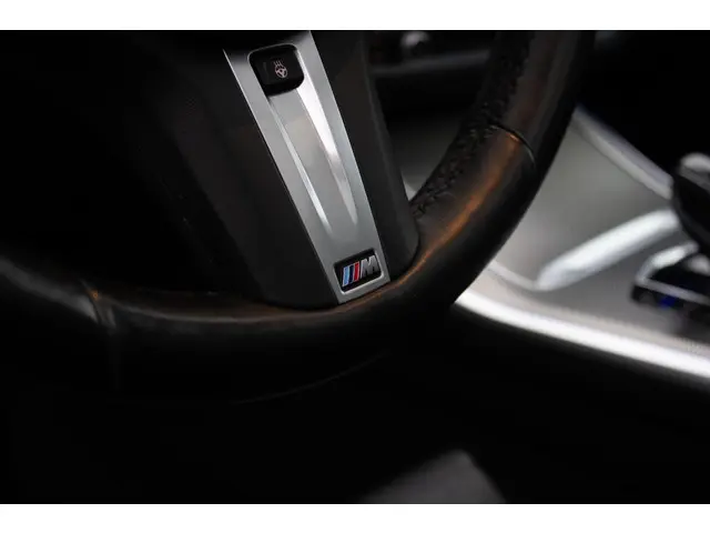 BMW X5 xDrive40i High Executive 2018 Benzine 15