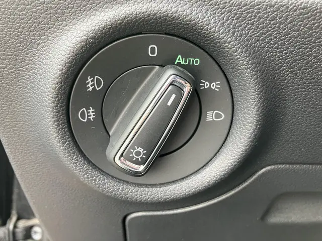 Škoda Kamiq 1.0 TSI Bus.Ed. 2021 Benzine 43