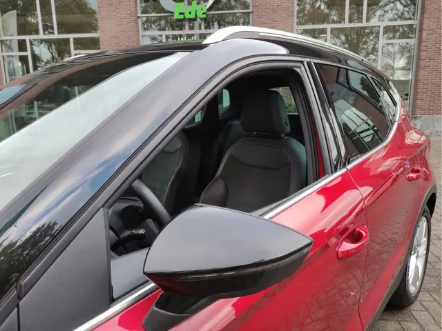 SEAT Arona 1.0 TSI DSG FR Business Intense 2019 Benzine 3