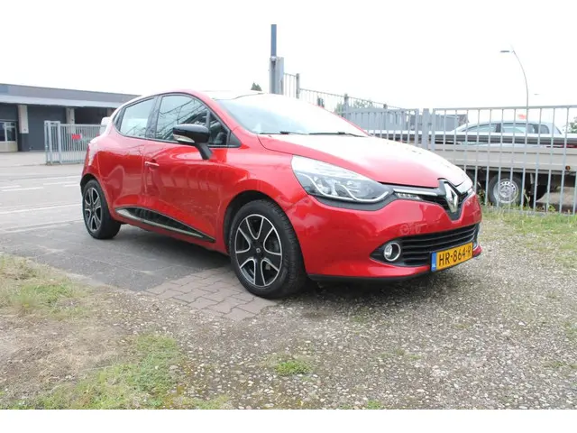 Renault Clio 0.9 TCe Expression 2016 Benzine 2