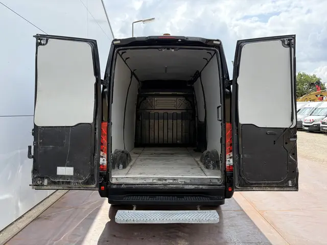Iveco Daily 35S18 3.0 2020 Diesel 11