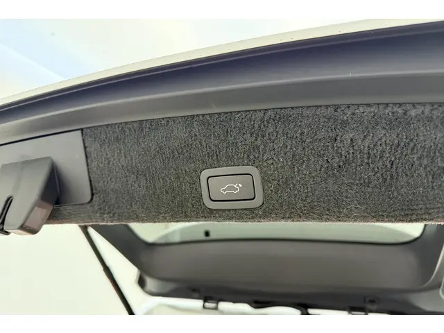 Volvo XC60 2.0 T5 FWD Ocean Race 2015 Benzine 13