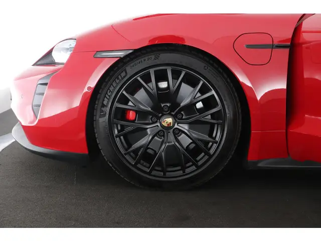 Porsche Taycan Sport Turismo GTS 2022 Elektrisch 21