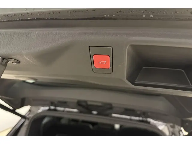 Peugeot e-5008 GT Avantage 73 kWh 2025 Elektrisch 15