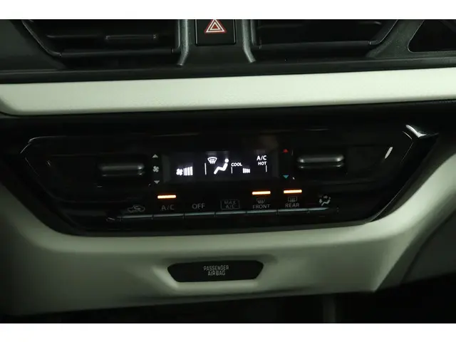 Suzuki Swift 1.2 Select Smart Hybrid 2025 Benzine 7