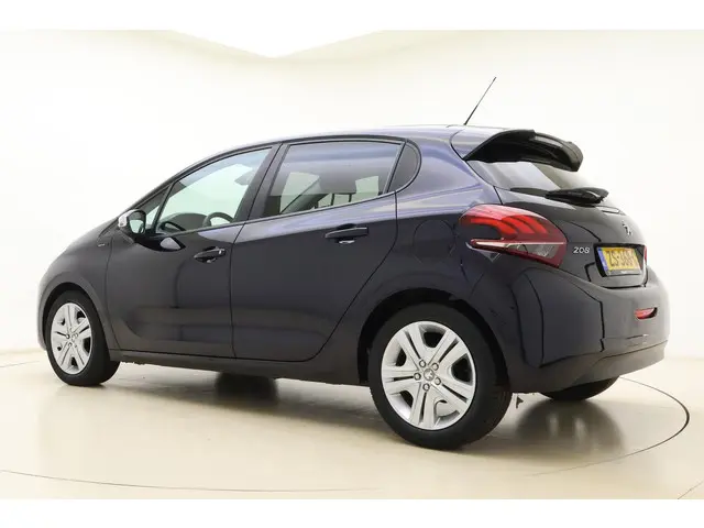 Peugeot 208 1.2 PureTech Signature 2019 Benzine 12