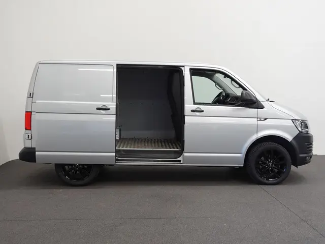 Volkswagen Transporter 102pk L1H1 Highline 2018 Diesel 39