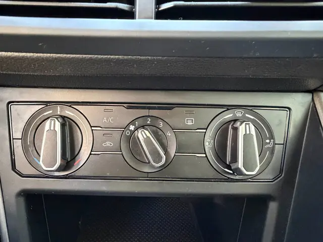 Volkswagen Polo 1.0 TSI Comfortline camera 2020 Benzine 20