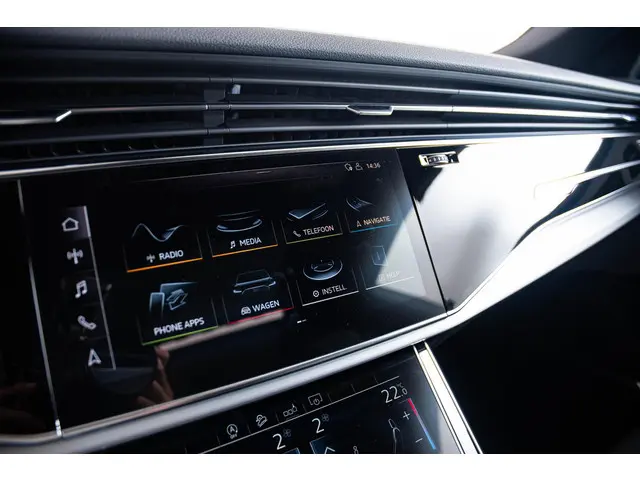 Audi Q8 55 TFSI quattro Pro Line Plus 2020 Benzine 53