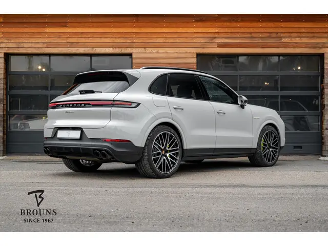 Porsche Cayenne 3