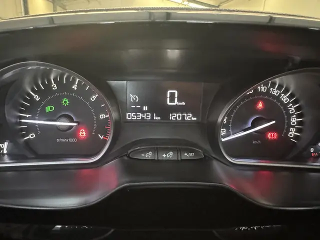 Peugeot 208 1.2 PureTech Blue Lion 2018 Benzine 8