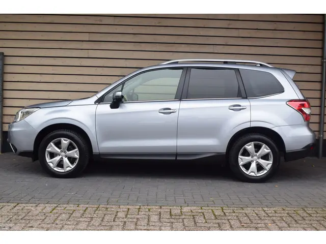 Subaru Forester 2.0 Premium - Trekhaak - 2015 Benzine 4