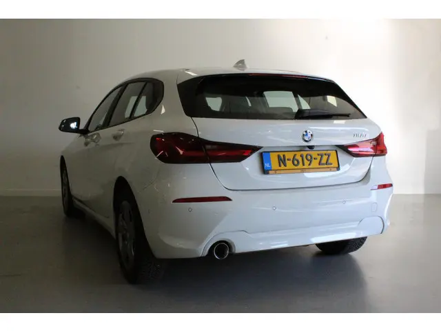 BMW 1 Serie 116d Business Edition 2022 Diesel 4