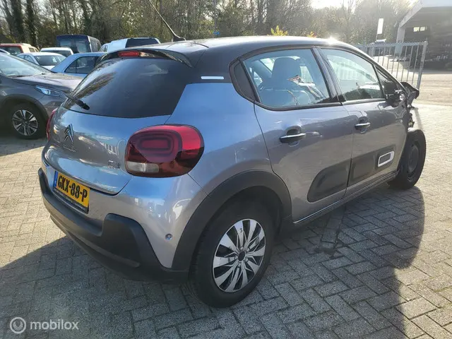 Citroën C3 1.2 PureTech Saint James 2021 Benzine 6