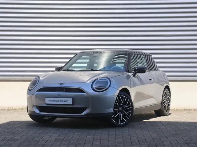 MINI 3-Deurs E 2025 Elektrisch 29