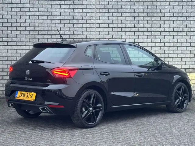 SEAT Ibiza 1.0 EcoTSI FR Business Connect 2025 Benzine 2