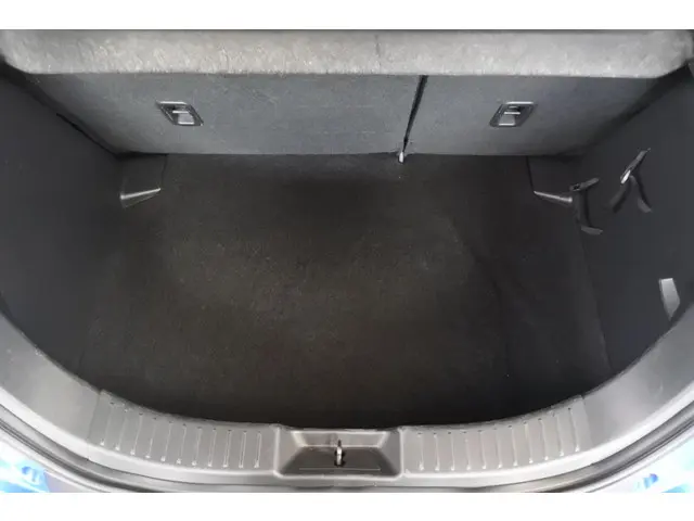 Mazda 2 1.5 115pk 6 bak GT-M 2015 Benzine 32