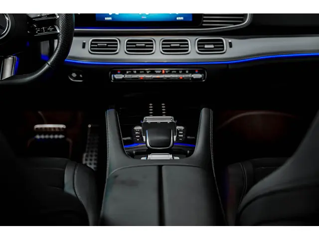 Mercedes-Benz GLE 450 2023 Benzine 35