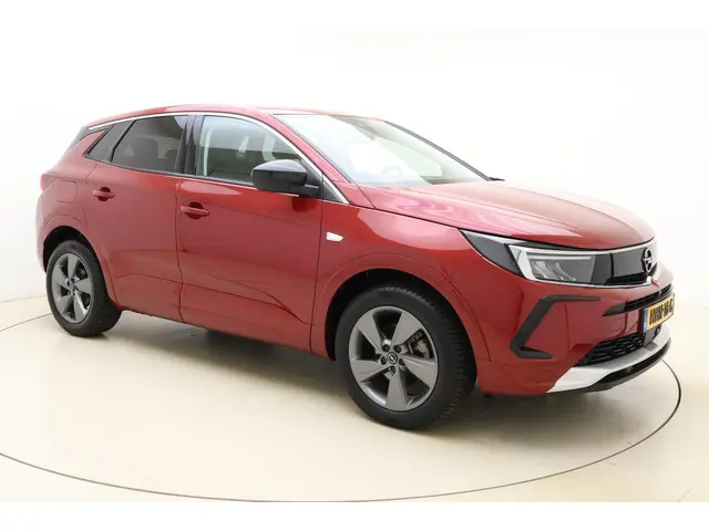 Opel Grandland 1.2 Turbo Level 3 2024 Benzine 8