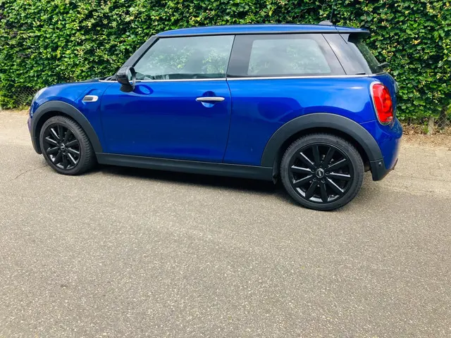 MINI One 3