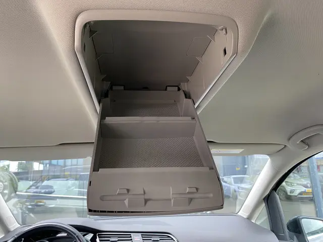 Volkswagen Touran 1.2 TSI Highline 7p 2018 Benzine 14
