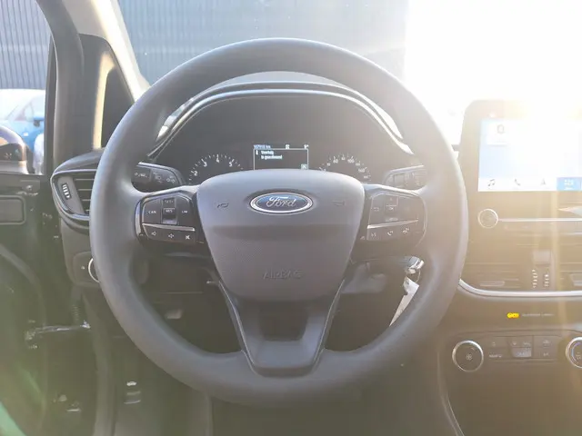 Ford Fiesta 1.1 Trend Navigatie*Nieuwe Model 2017 Benzine 13