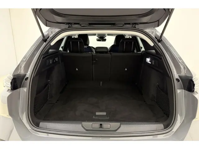 Peugeot 308 SW 1.2T 130pk Automaat Allure 2024 Benzine 14