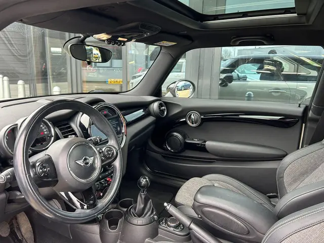 MINI Cooper 1.5 Chili Business 2015 Benzine 6