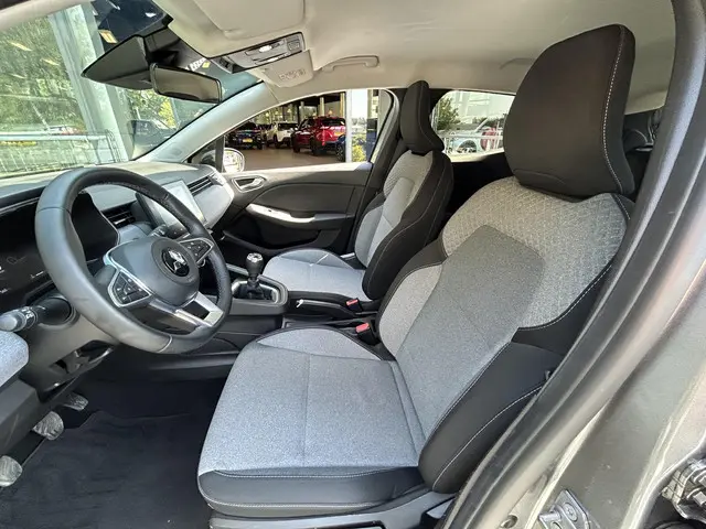 Mitsubishi Colt 1.0T MT Intense 2024 Benzine 7