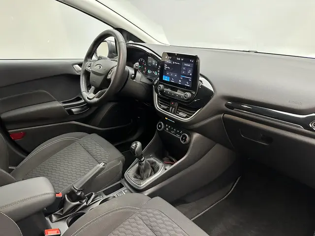 Ford Fiesta 1.0 EcoBoost Hybrid Titanium 2023 Benzine 5