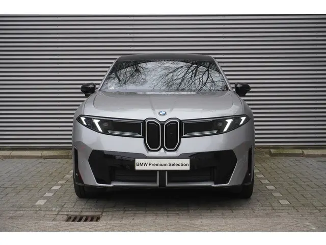 BMW iX3 50 xDrive 2026 Elektrisch 3