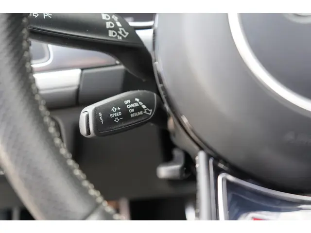 Audi A6 Avant 1.8 TFSI s-line Edition 2016 Benzine 26