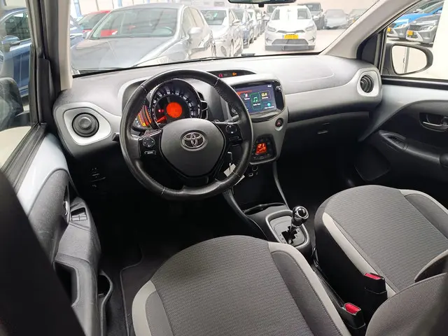 Toyota Aygo 1.0 VVT-i x-joy 2021 Benzine 5
