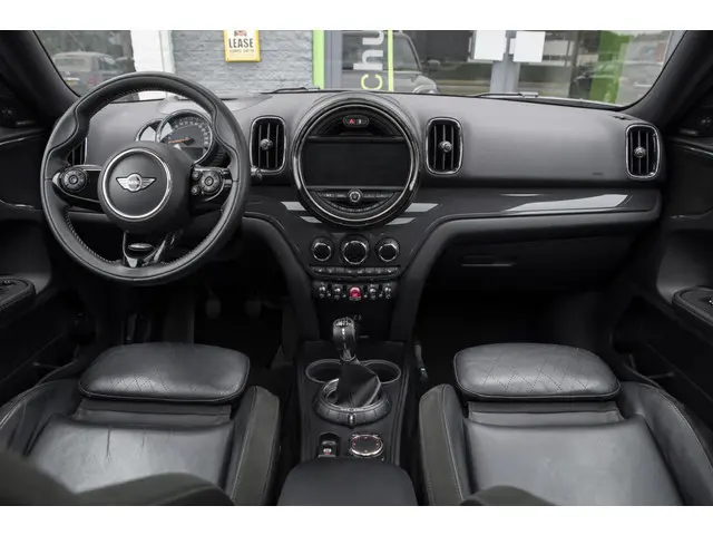 MINI Countryman 1.5 Cooper Chili 2017 Benzine 21