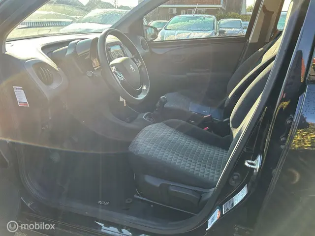 Peugeot 108 1.0 e-VTi Allure 20-12-2021 ! 2021 Benzine 14