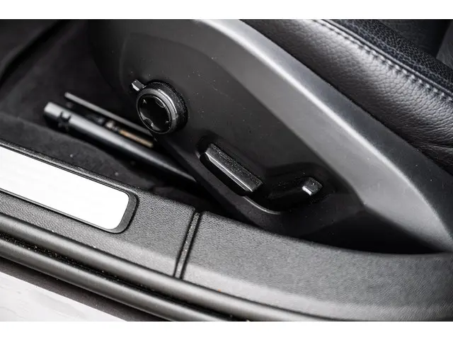 Volvo V60 2.0 B3 Plus Dark 2023 Benzine 7