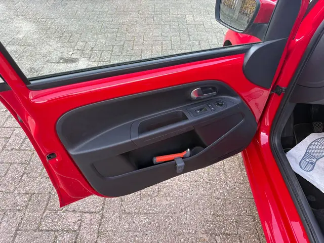 SEAT Mii 1.0 Style Sport 2013 Benzine 9