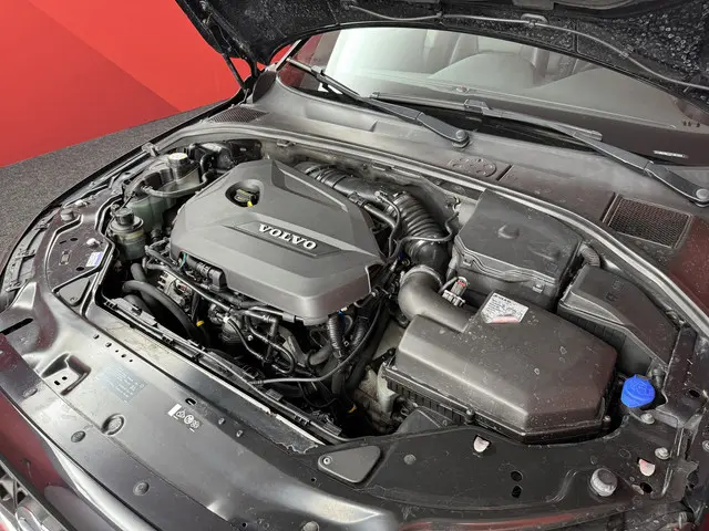 Volvo V70 1.6 T4 Summum 2013 Benzine 12