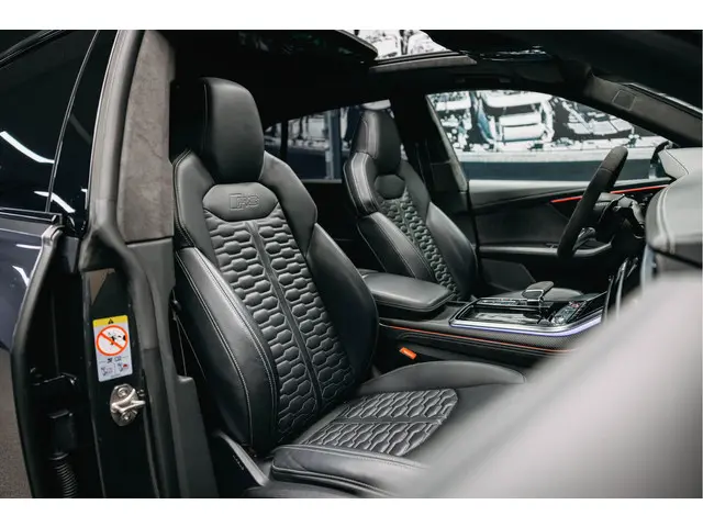 Audi RSQ8 4.0 TFSI quattro 2021 Benzine 29