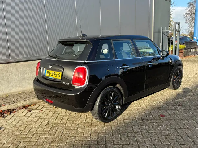 MINI Cooper Mini 1.5 Business (Verkocht) 2017 Benzine 6