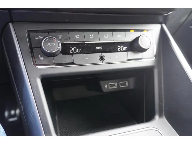 Volkswagen Polo 2.0 TSI GTI 2019 Benzine 24