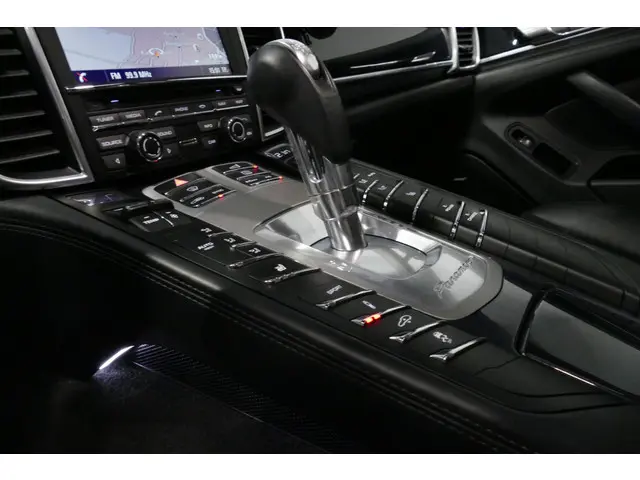Porsche Panamera 3.0 S E-Hybrid 2016 Hybride Benzine 8