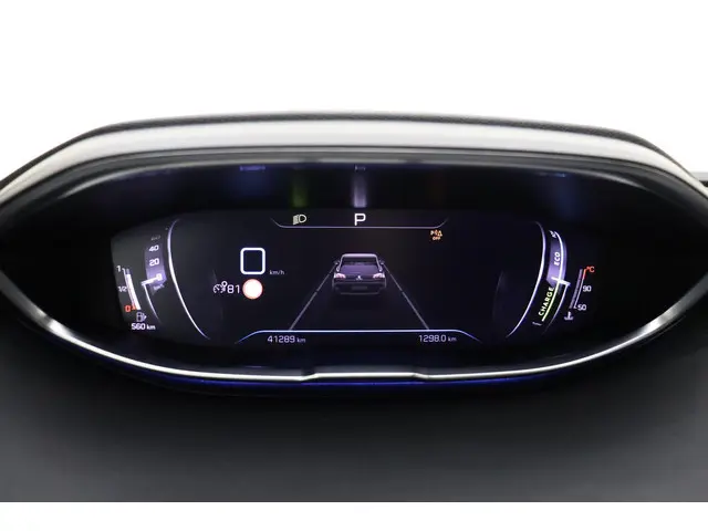 Peugeot 5008 1.2 Hybrid GT 2024 Benzine 33