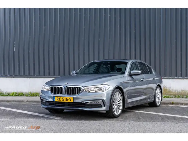BMW 5 Serie 520d High Executive 2018 Diesel 9