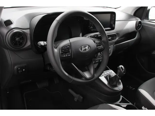 Hyundai i10 1.0 Comfort Automaat 5-zits 2024 Benzine 7