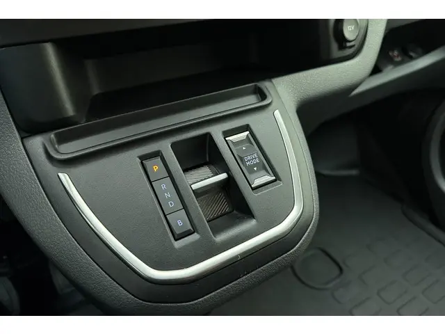 Opel Vivaro-e L2H1 Innovation 75 kWh 2022 Elektrisch 23