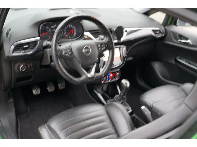 Opel Corsa 1.6 Turbo OPC MAXTON DESIGN 2015 Benzine 12
